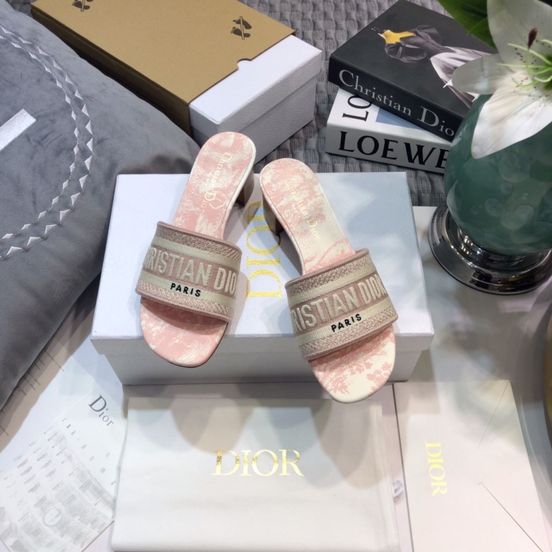 ch**an D*or slippers